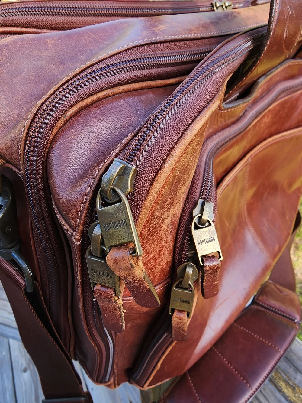 Hartmann Classic Brown Leather Laptop Briefcase with Shoulder Strap